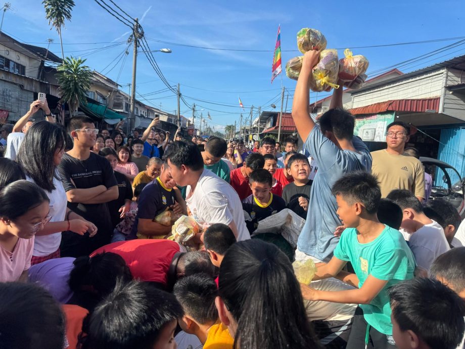 请签发(大北马)主文/高渊港口今年中元节抢孤