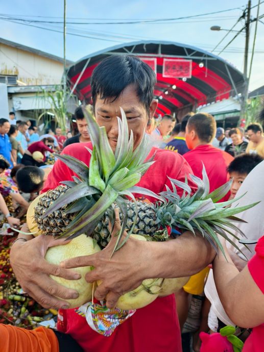请签发(大北马)主文/高渊港口今年中元节抢孤