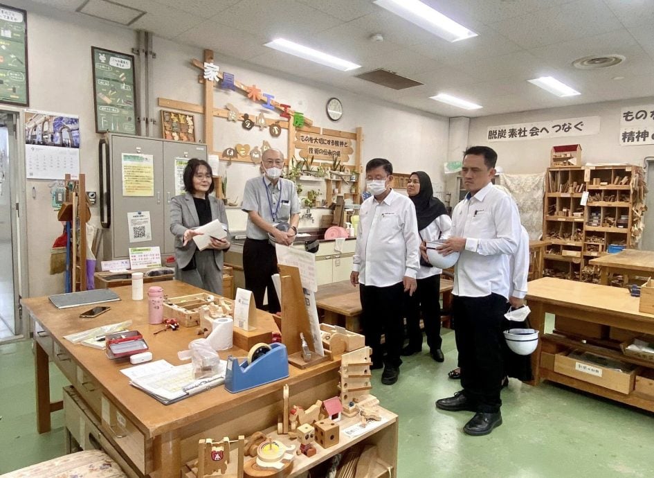 请签发（大北马）曹观友访大阪府北部吹田市资源回收中心