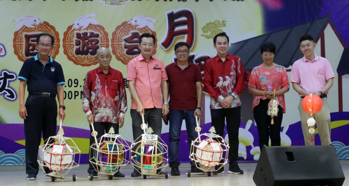 谢琪清拨款近13万联办中秋活动 万茂华小打响头炮