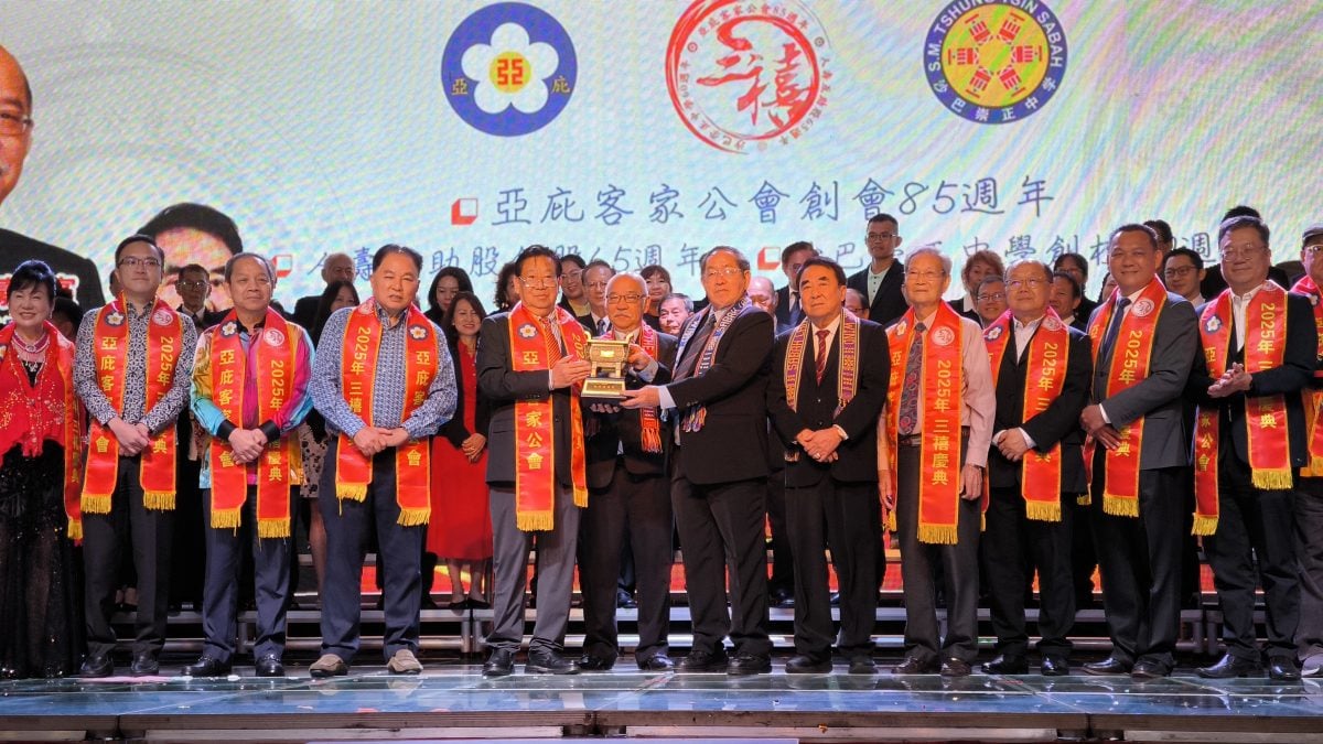 贝建安吁政府撤回617万令吉地契费:勿为难华校