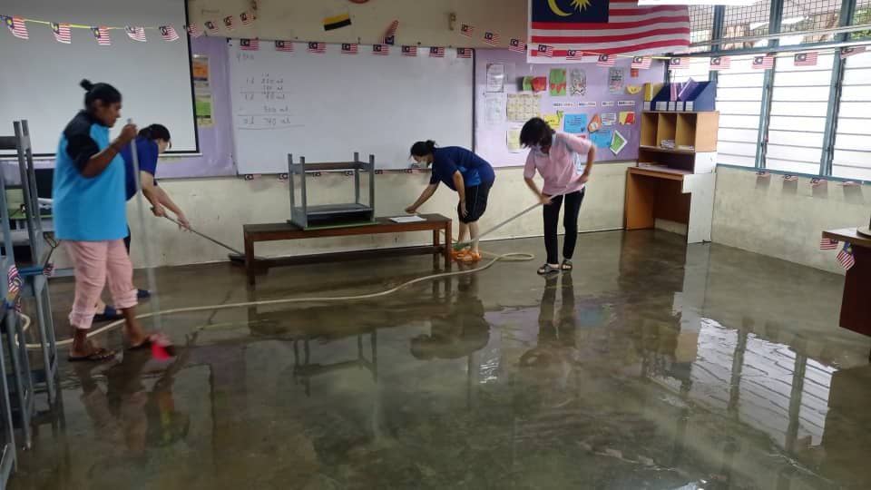 贞德隆同汉华小“星洲情义嘉年华” 筹募10万建新教学楼