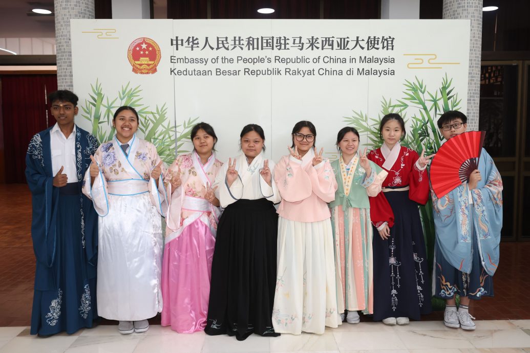 贡献青春力量与方案 郑学方吁中马青年共写时代新篇章 