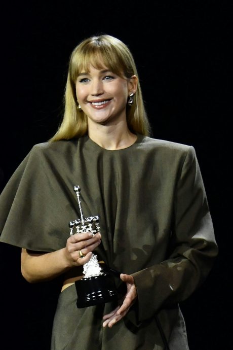 赵箫泓《圣塞巴斯蒂安影展》封后 首次拍电影即获奖