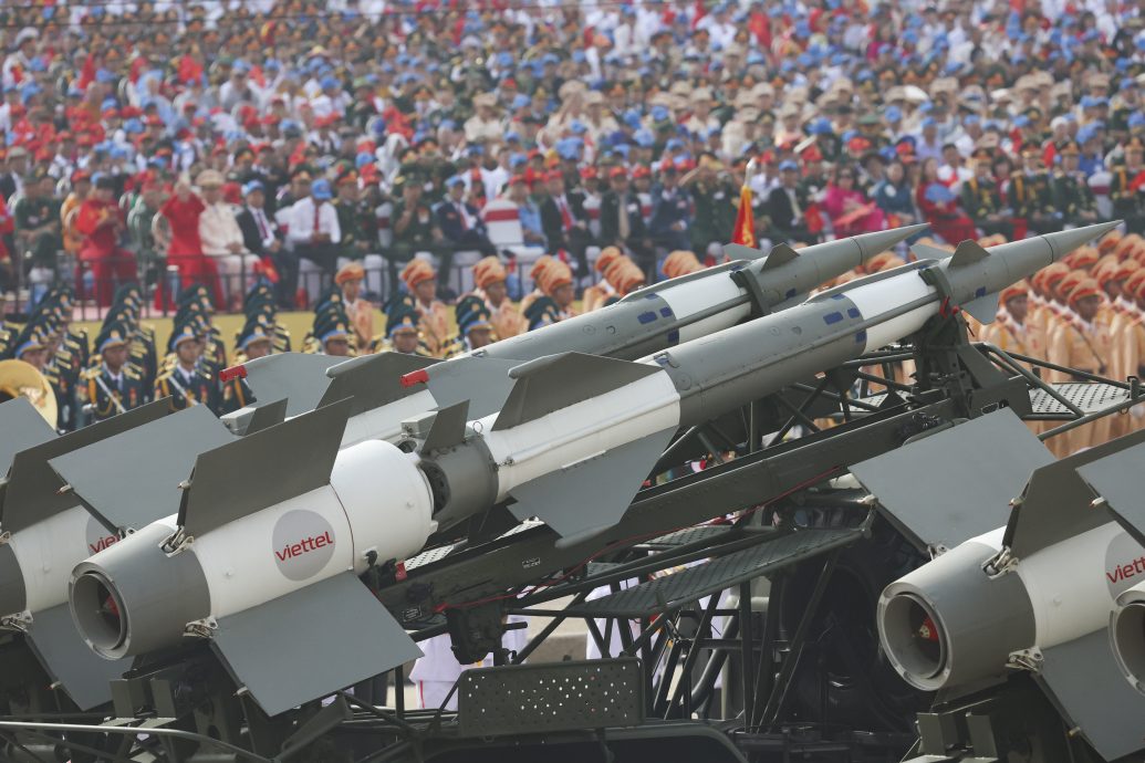 越南大阅兵庆独立80年 中俄军同台秀肌肉 