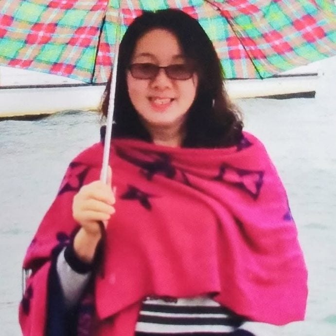 运尸遇截伤警案 家属领出女死者遗体