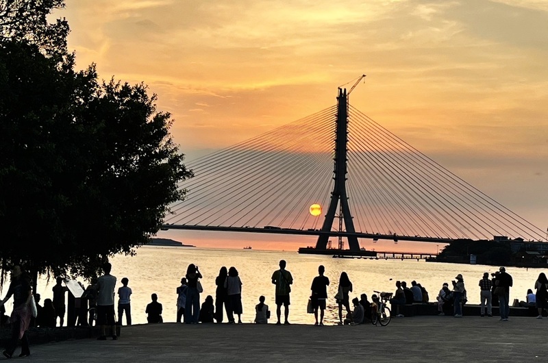 造价32亿淡水大桥合拢 可望明年5月通车