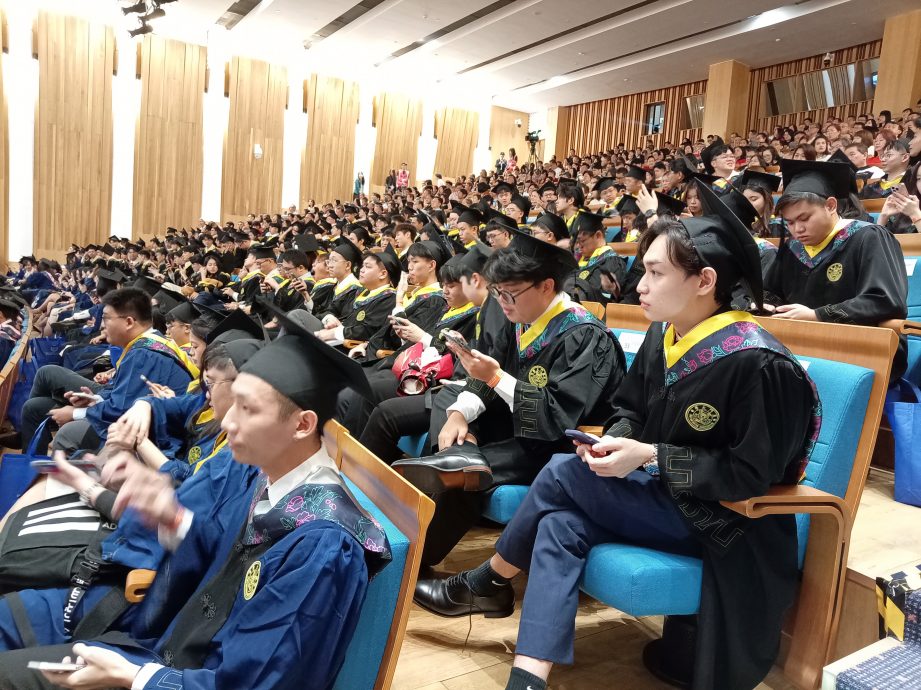 郑立慷：厦门大学马来西亚分校第7届毕业典礼