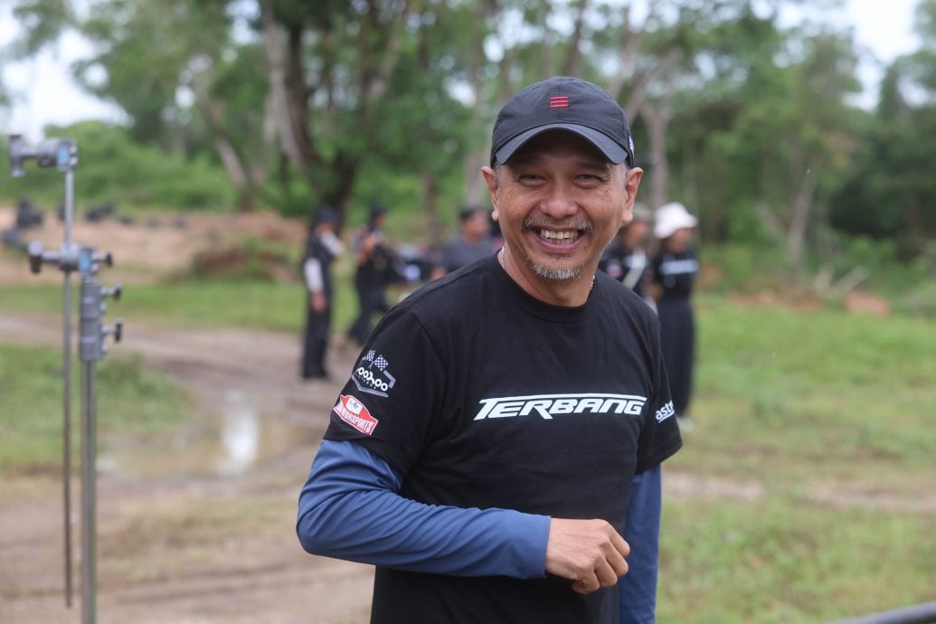 重现大马拉力赛为国争光史 阿哲不满没机会开车