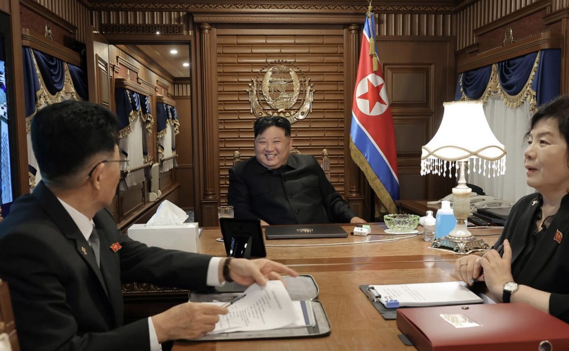 金正恩将抵北京! 韩国国情院:妻女、金与正或随行