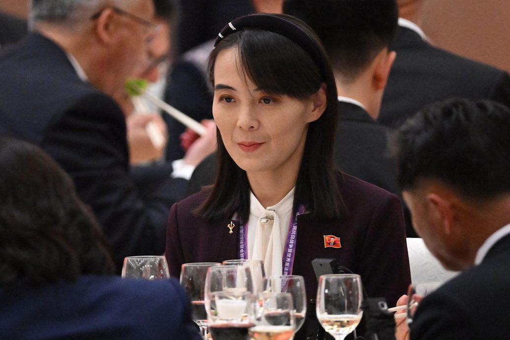 金正恩首次带女儿访外　向世界传递接班人信号