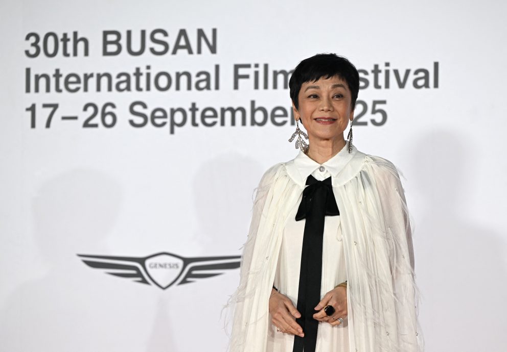 釜山影展|​获山茶花奖全英语致词 张艾嘉：困难成就力量
