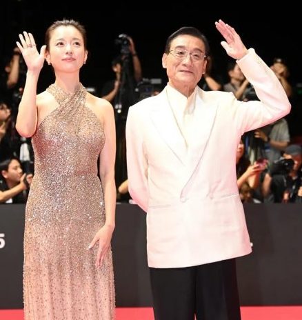 釜山影展|​获山茶花奖全英语致词 张艾嘉：困难成就力量