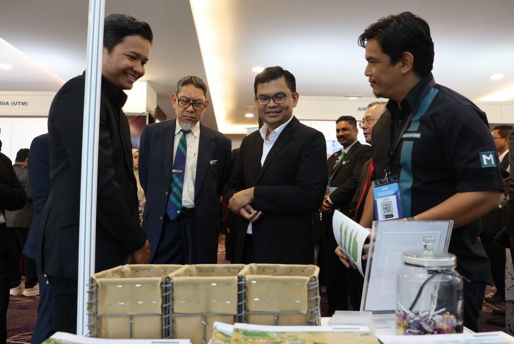 阿克玛披露,政府把河流流域管理列为防洪工作的首要措施/艾瑾处理