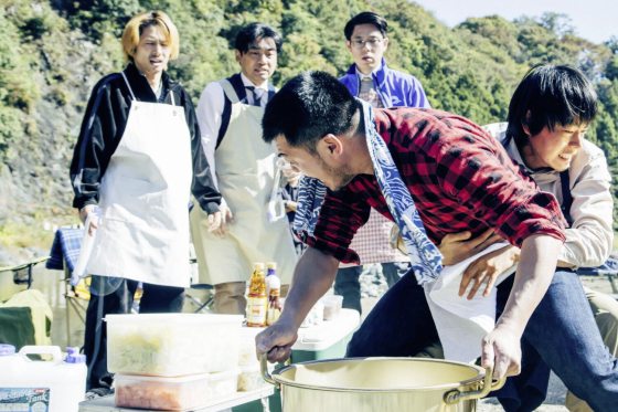 陈头头／《海岸村的日出日落》太阳下山明早依旧爬上来，花儿不谢也不往前走