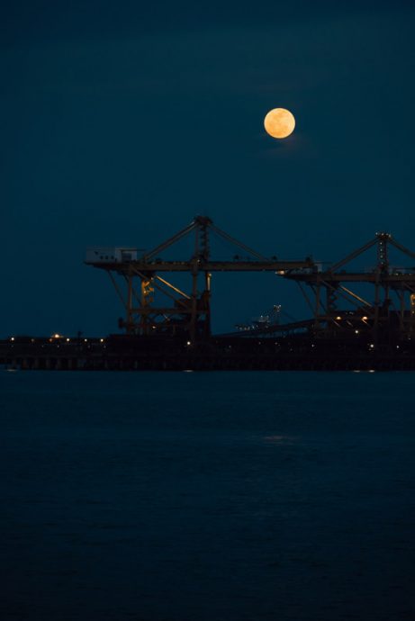 陈子韩／海面上的光