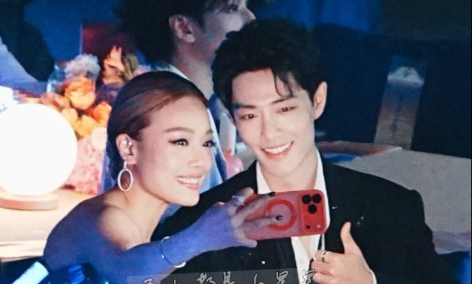 陌生女强索签名 肖战婉拒遭纠缠