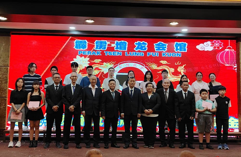 霹增龙会馆筹募会所维修计划一对一配对  罗圣淐捐5万1000令吉