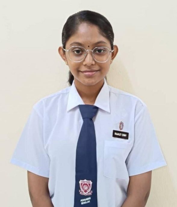 霹：主文∕学海学记|校园报道|霹雳女中开斋节庆典精彩   教师骑单车引瞩目  