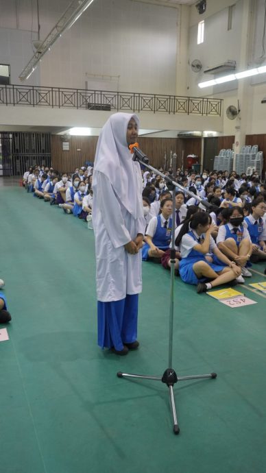 霹：主文∕学海学记|校园报道|霹雳女中开斋节庆典精彩   教师骑单车引瞩目  
