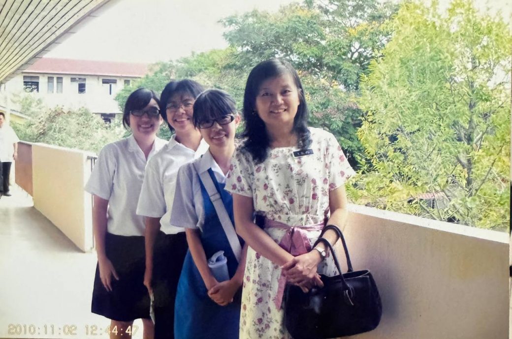 霹:这星期下∕学海学记|在南华华中执教28年 尤燕妮谢幕杏坛