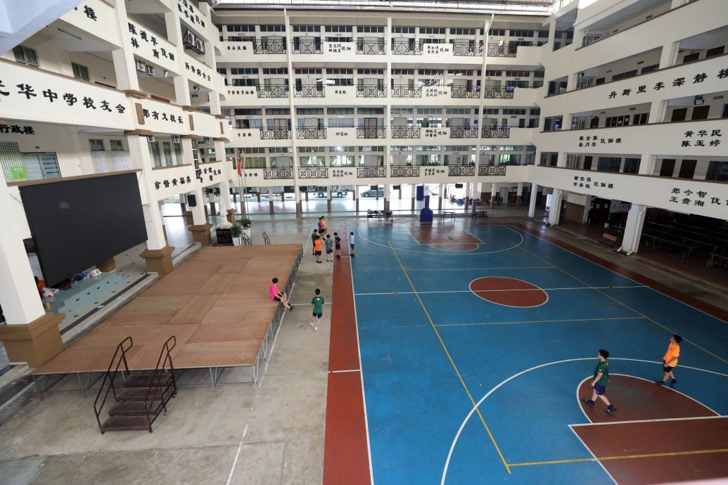 预编22/9见报/大都会《校园我董》光华独中董事长谢璇苞