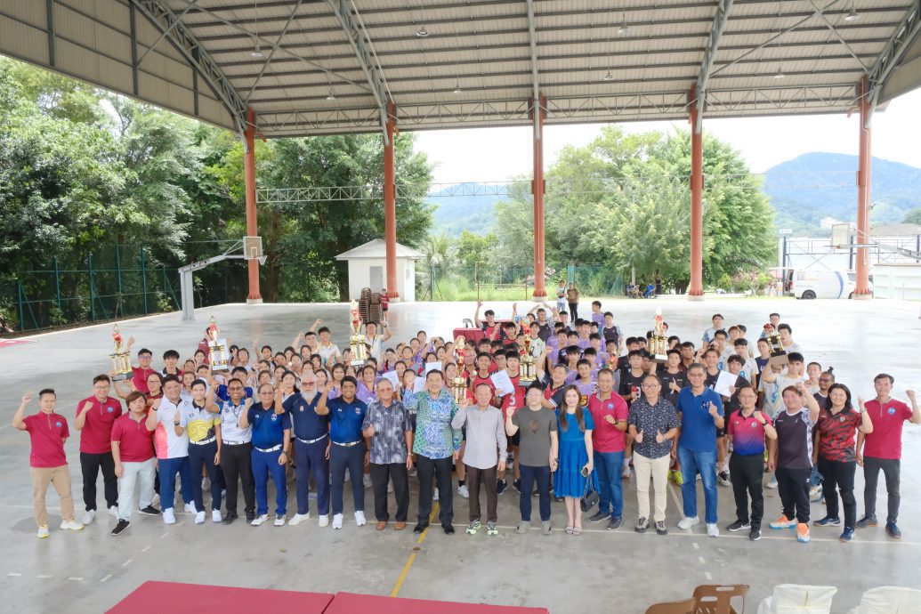 首届“李友成杯”排球赛落幕 实兆远队包揽男女冠军