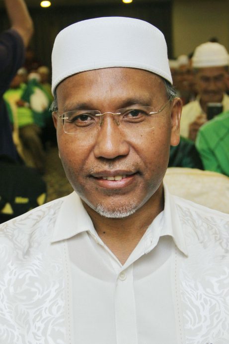 首相人选属党内阶段 依德利斯:大会决定应获尊重