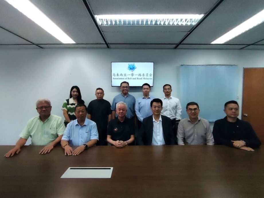 马来西亚一带一路委员会与广东省驻东南亚（吉隆坡）经贸办事处交流的新闻稿