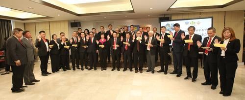 马潮联会新届常委会就职