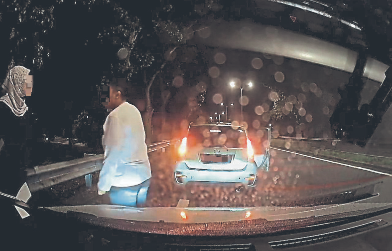 骂哭女司机还想打人 “迈薇路霸”自首了!