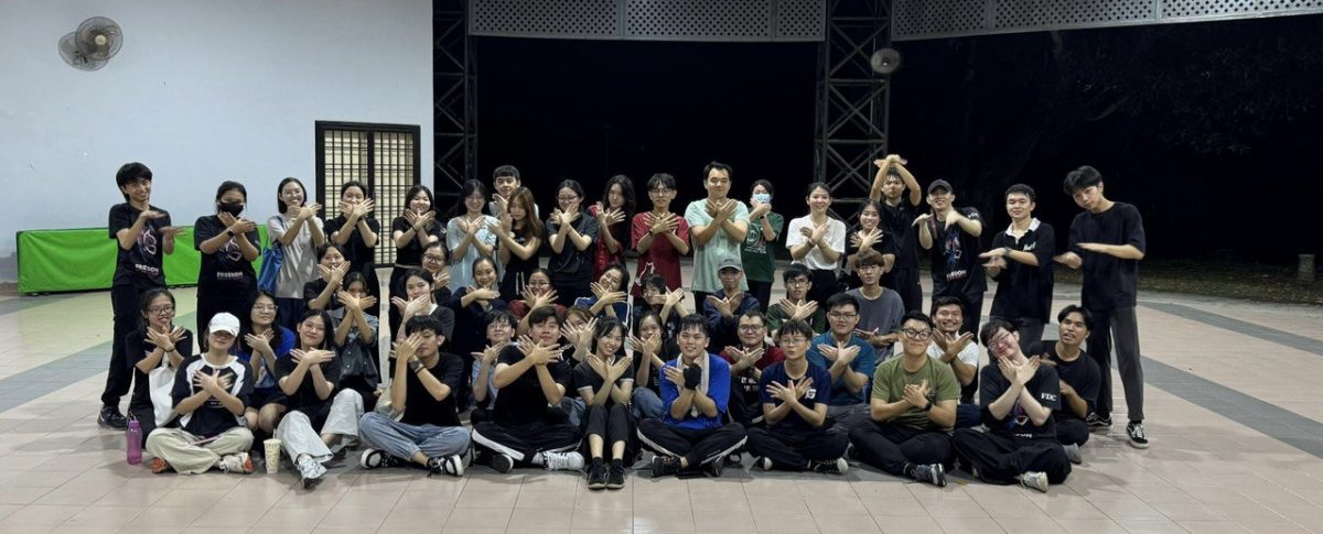 （10月1日刊）柔：年轻人：以青春之名，舞动清澈之爱 —— 走进工大舞蹈社的热烈青春