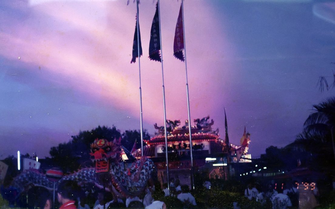 （16/9见报）异宗求同／15图