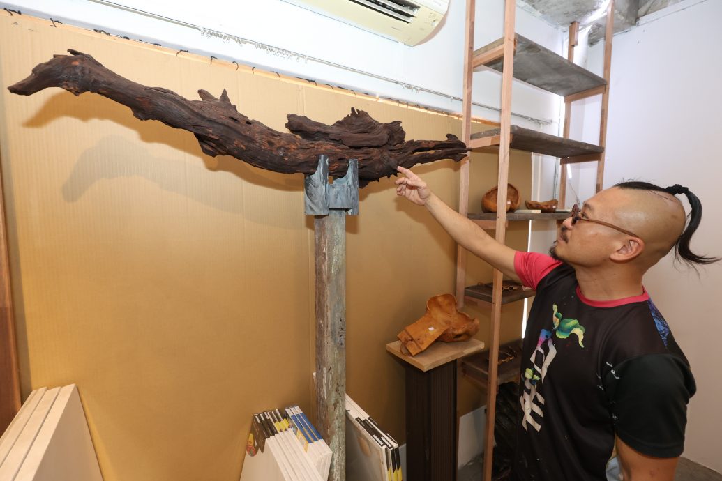 (17/9见报)特职世界-多栖艺术家 林资深/18图