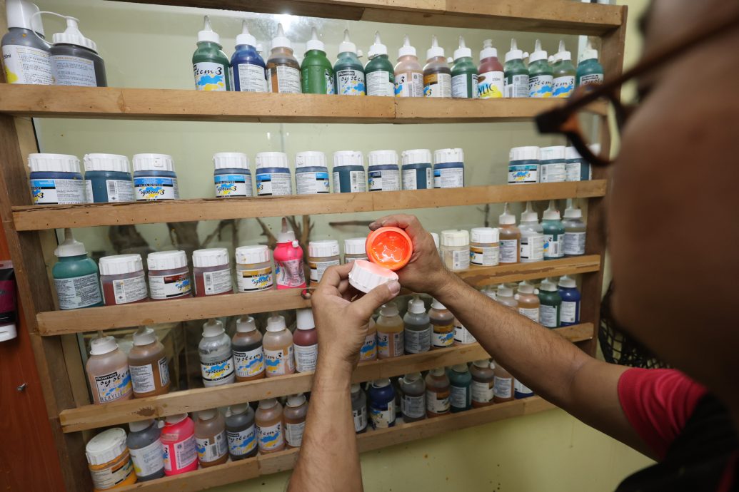 (17/9见报)特职世界-多栖艺术家 林资深/18图