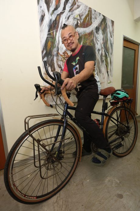 (17/9见报)特职世界-多栖艺术家 林资深/18图