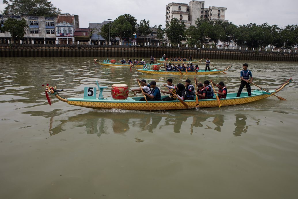（29/9见报）星角摄／(jo)龙舟赛激起传统与团结浪花