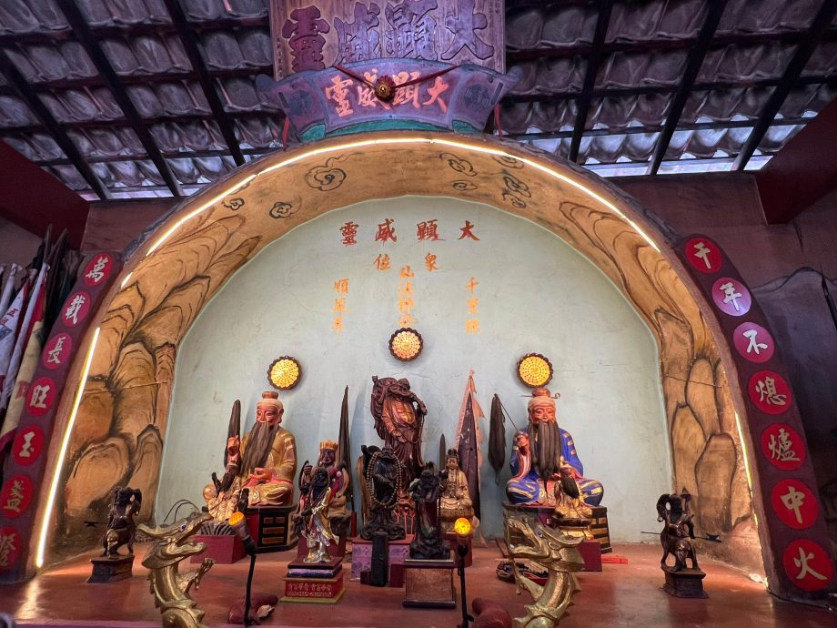 (2/9见报)异宗求同/适耕庄仙法师公古庙