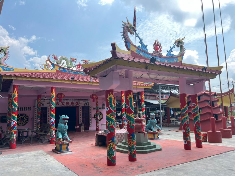 (2/9见报)异宗求同/适耕庄仙法师公古庙