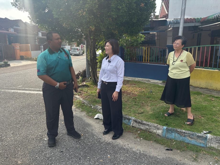 （下版请签发）柔：民生特工队：道路直路口宽   驾驶者开快车易酿祸