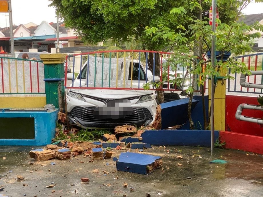 （下版请签发）柔：民生特工队：道路直路口宽   驾驶者开快车易酿祸