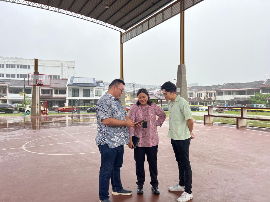 (今日下版)大都会/篮球场横梁遭强风吹落 市政厅暂时封场维修