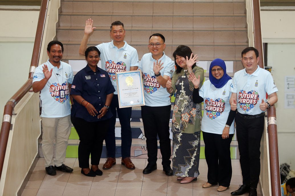 （全国版）东北县36中学2292中学生参与急救培训，缔最大规模大马纪录大全新纪录