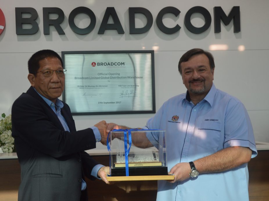 (全国版)阿米尔韩查与半导体企业交流