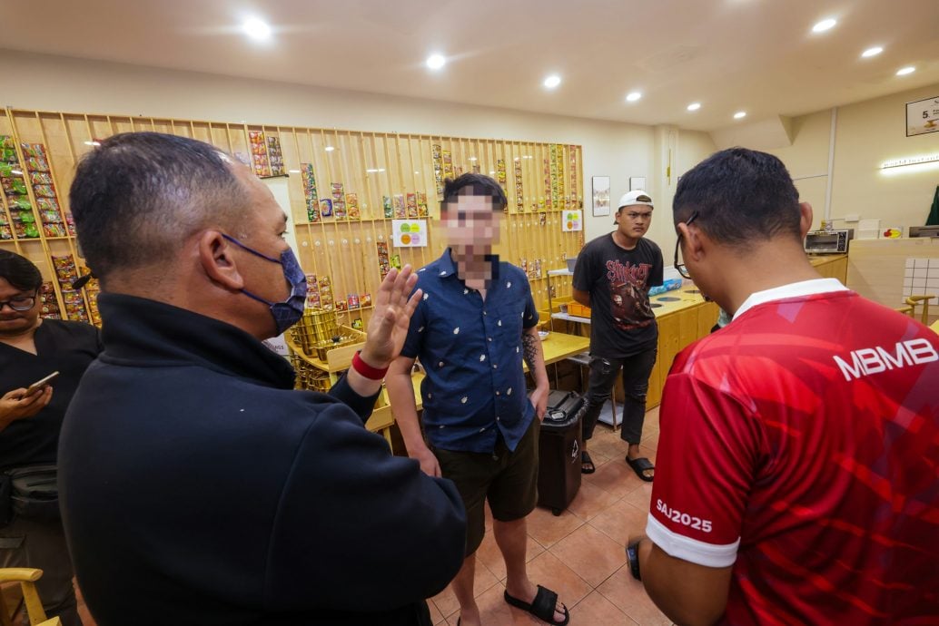 （全国版）餐室内展示羊驼及多达22只动物遭罚逾万及关闭7天