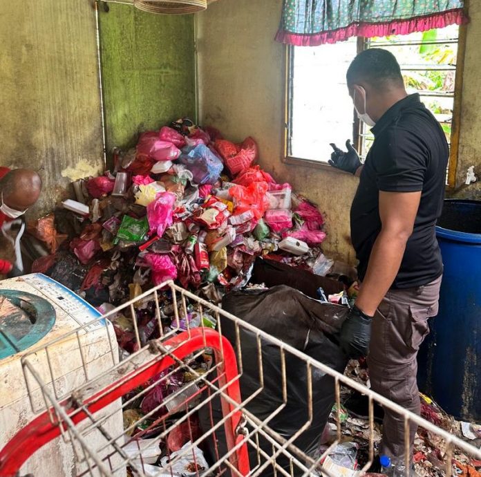 （古城版）住家变“回收站”可被罚款