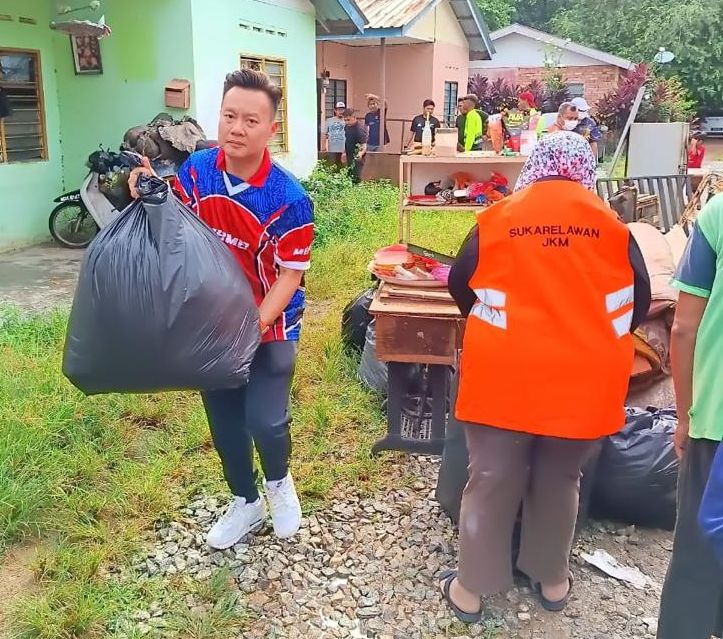 （古城版）住家变“回收站”可被罚款