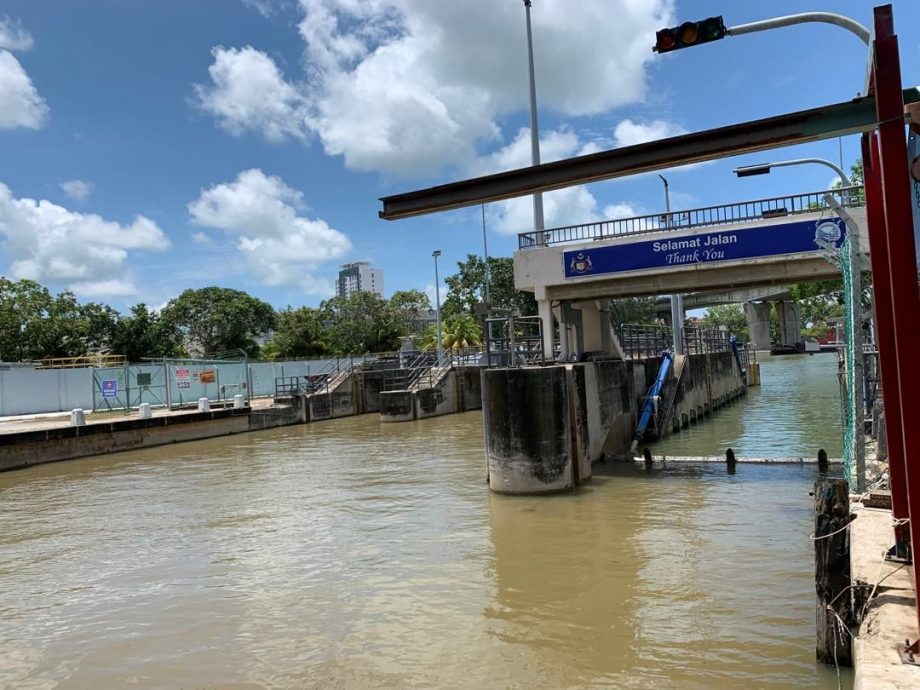 （古城第三版主文）刘志俍建议向联邦政府申请拨款 设立水闸门减灾情