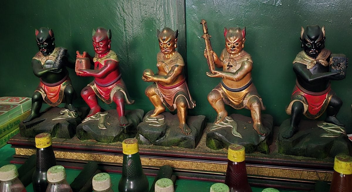 （古城第二版主文）《庙堂之旅》─榴梿洞葛地王殿 以“阴神”为主的华人神庙