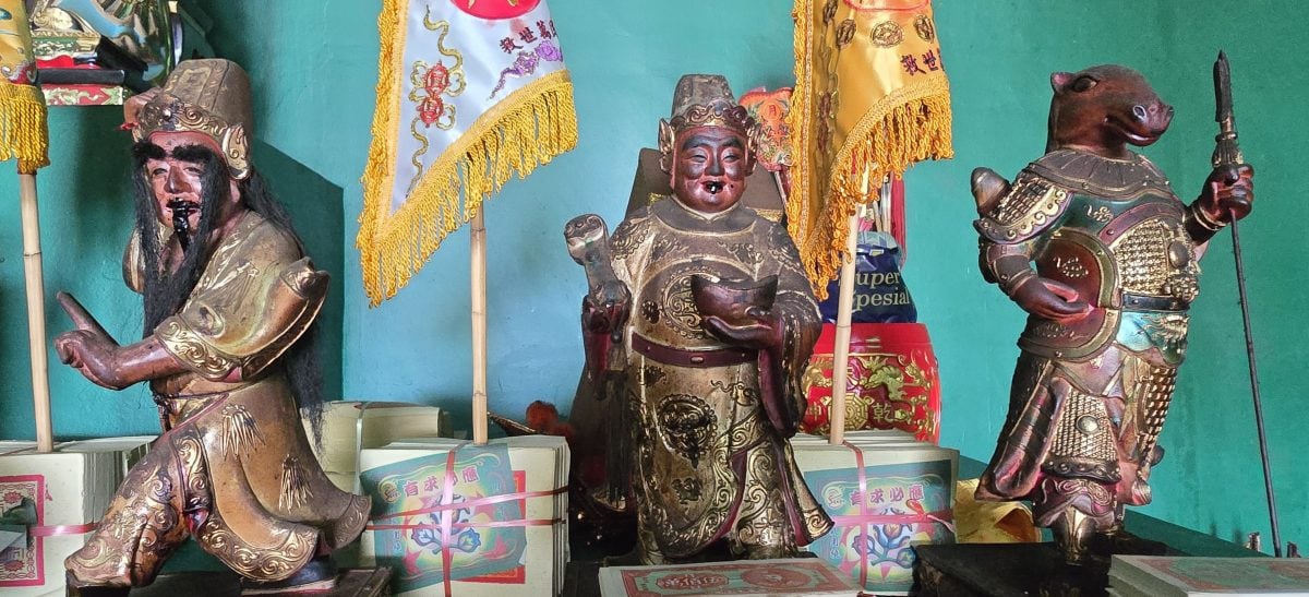 （古城第二版主文）《庙堂之旅》─榴梿洞葛地王殿 以“阴神”为主的华人神庙